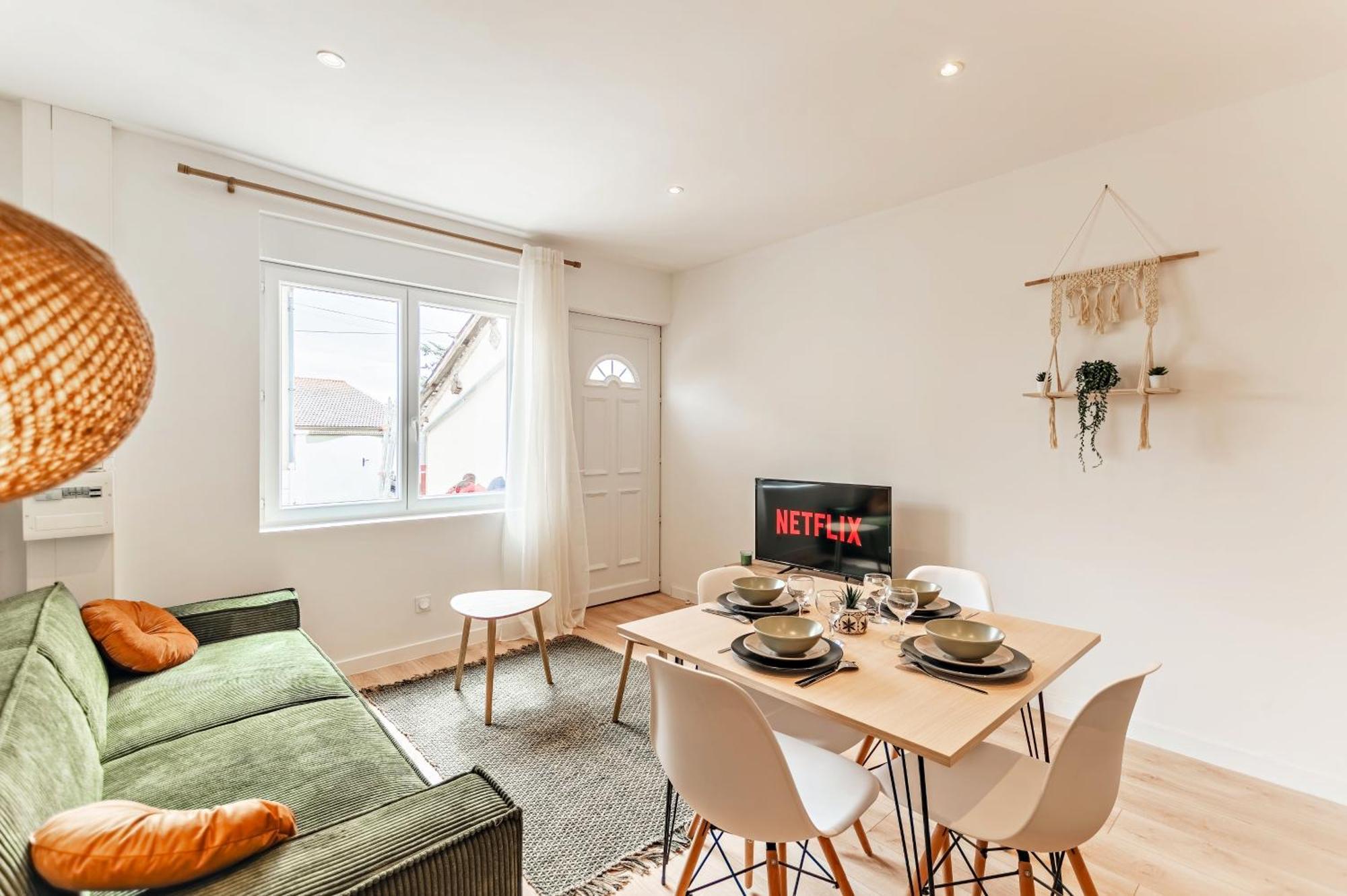 Chez Quentin & Thibaut Apartment Dagneux Exterior photo